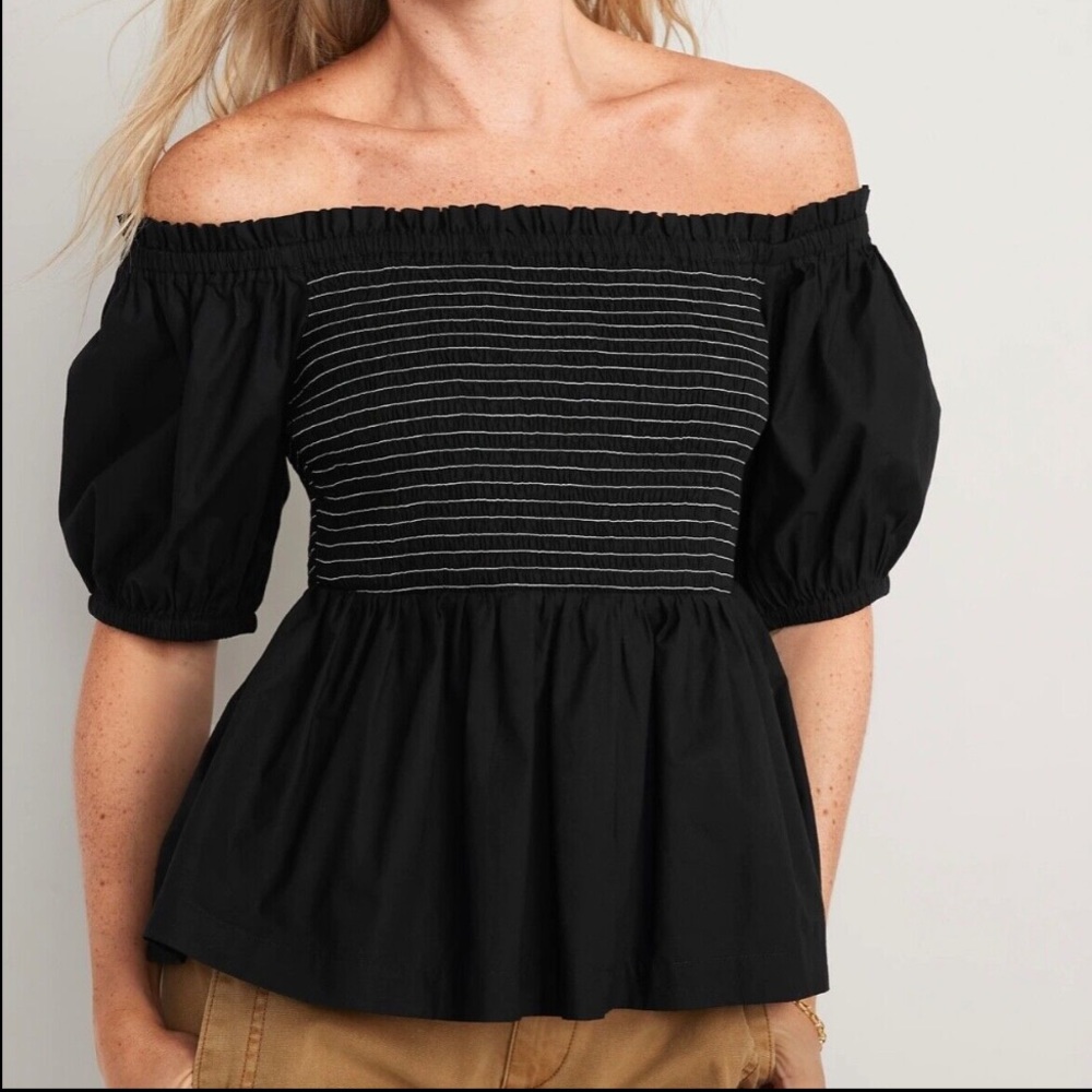 NWT Old Navy Black Off-the-Shoulder Smocked Babydoll Swing Blouse